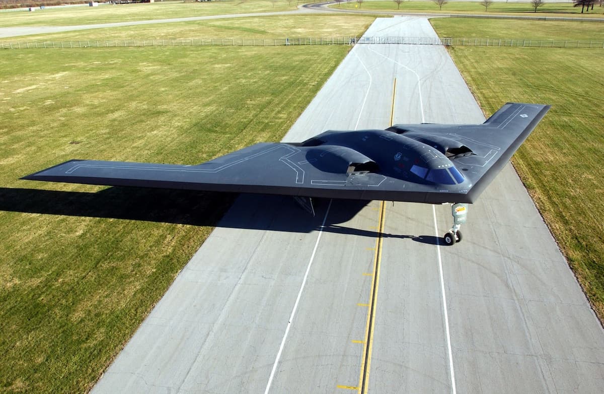Tungi Arvoh: B-2 Spirit
